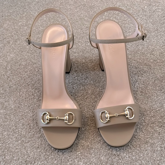 GUCCI horsebit sandal taupe size 40 New - Picture 1 of 8